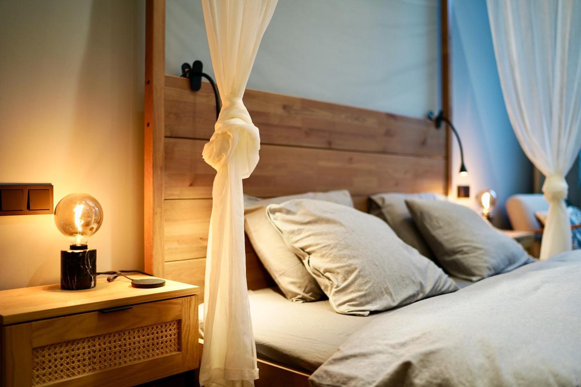Edler Wohnraum Luxurioeses Stadtstudio Mit Balkon, Kaffeevollautomat & Klima ツウィッカウ エクステリア 写真